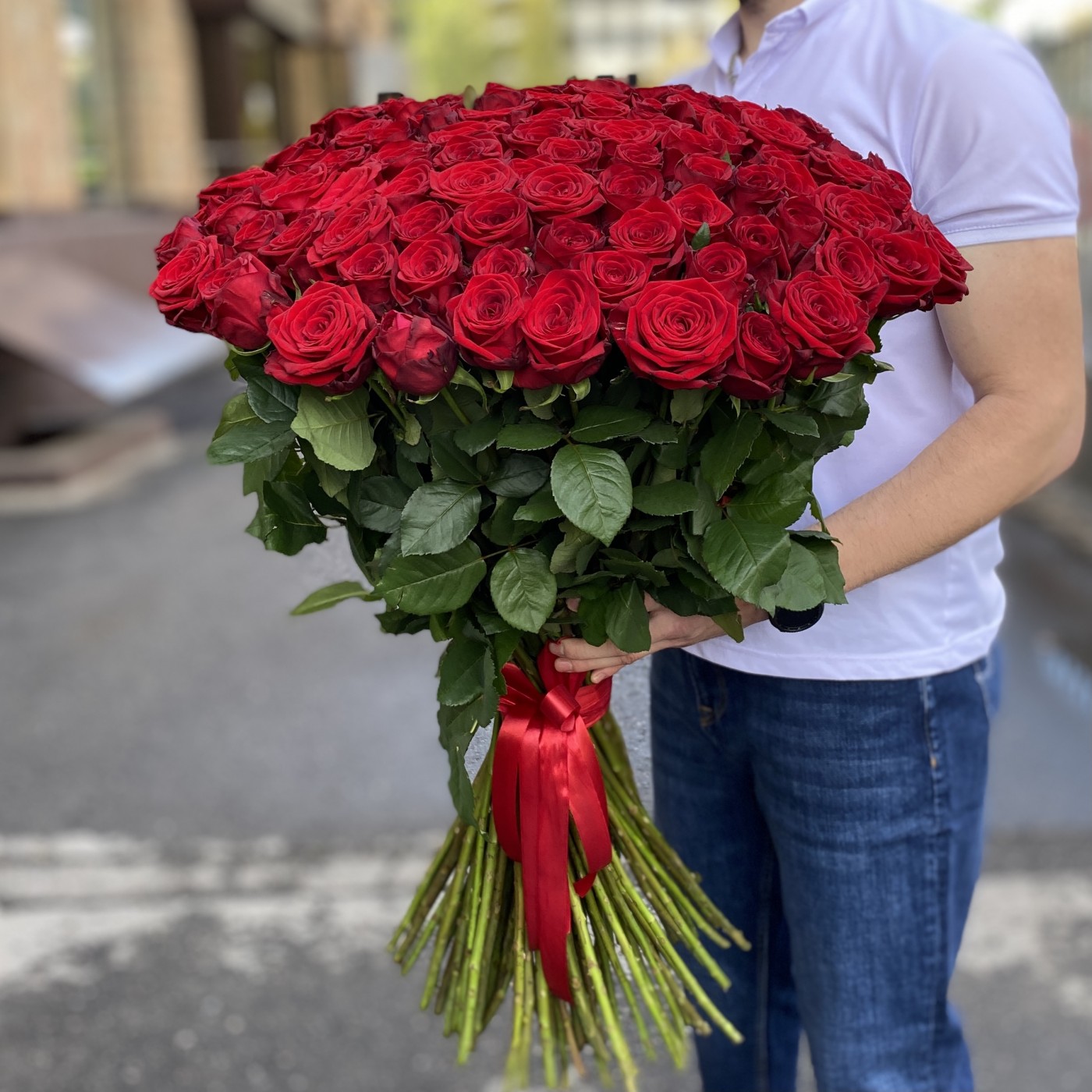 101 красная роза Premium Эквадор 90 см.