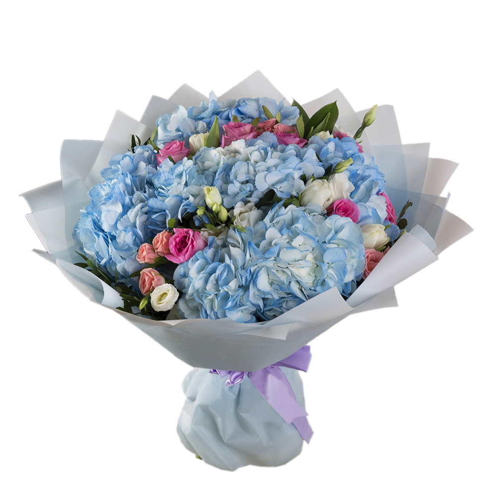 Букет из гортензий, роз и тюльпанов