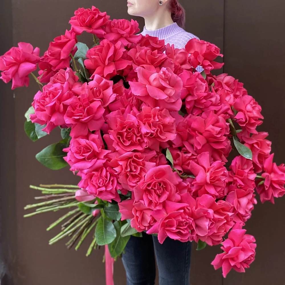 Французская малиновая роза 51 шт.