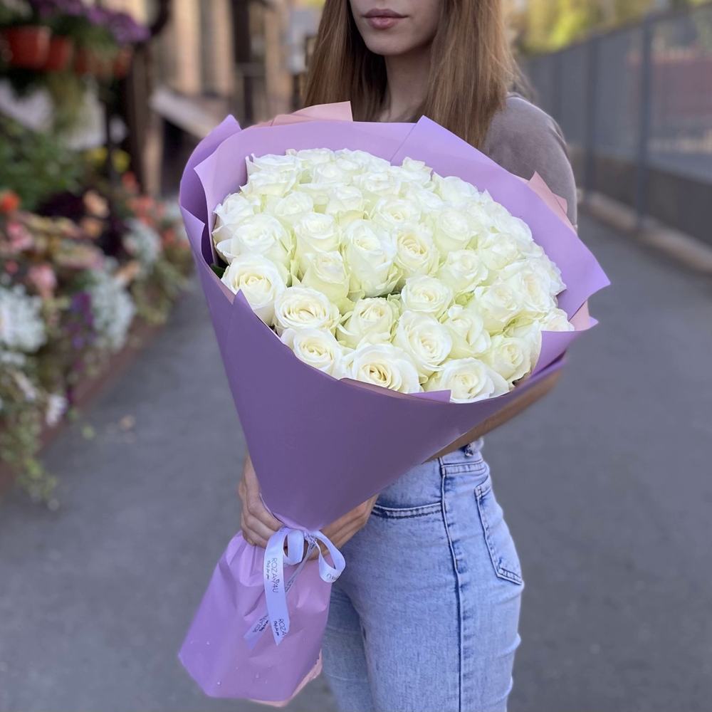 51 белая роза Premium 60 см