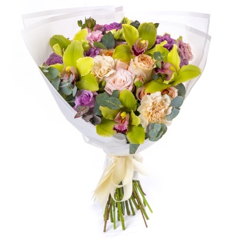 Букет из орхидей, роз и эустомы