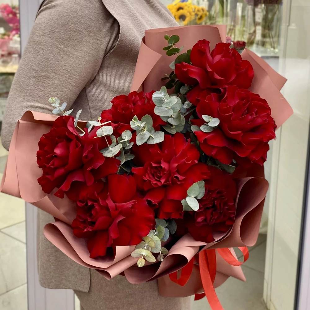 Французская красная роза 7 шт.