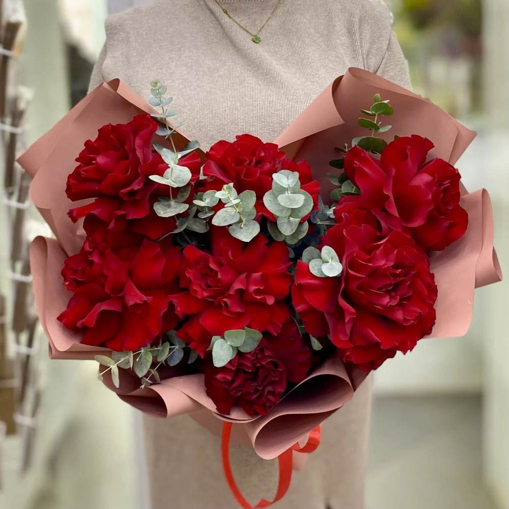 Французская красная роза 7 шт.