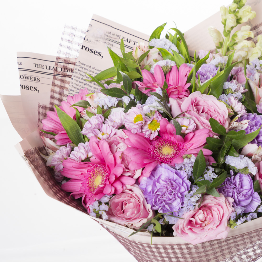 Букет из розы, гвоздики и герберы