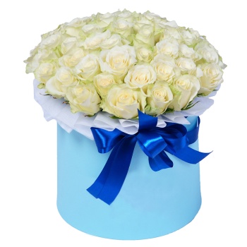 Букет из 51 белой розы в шляпной коробке