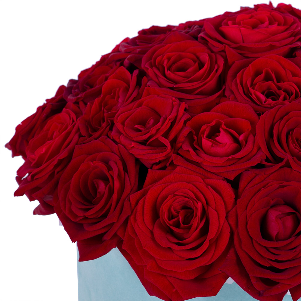 Букет из 35 красных роз premium в зеленой бархатной шляпной коробке